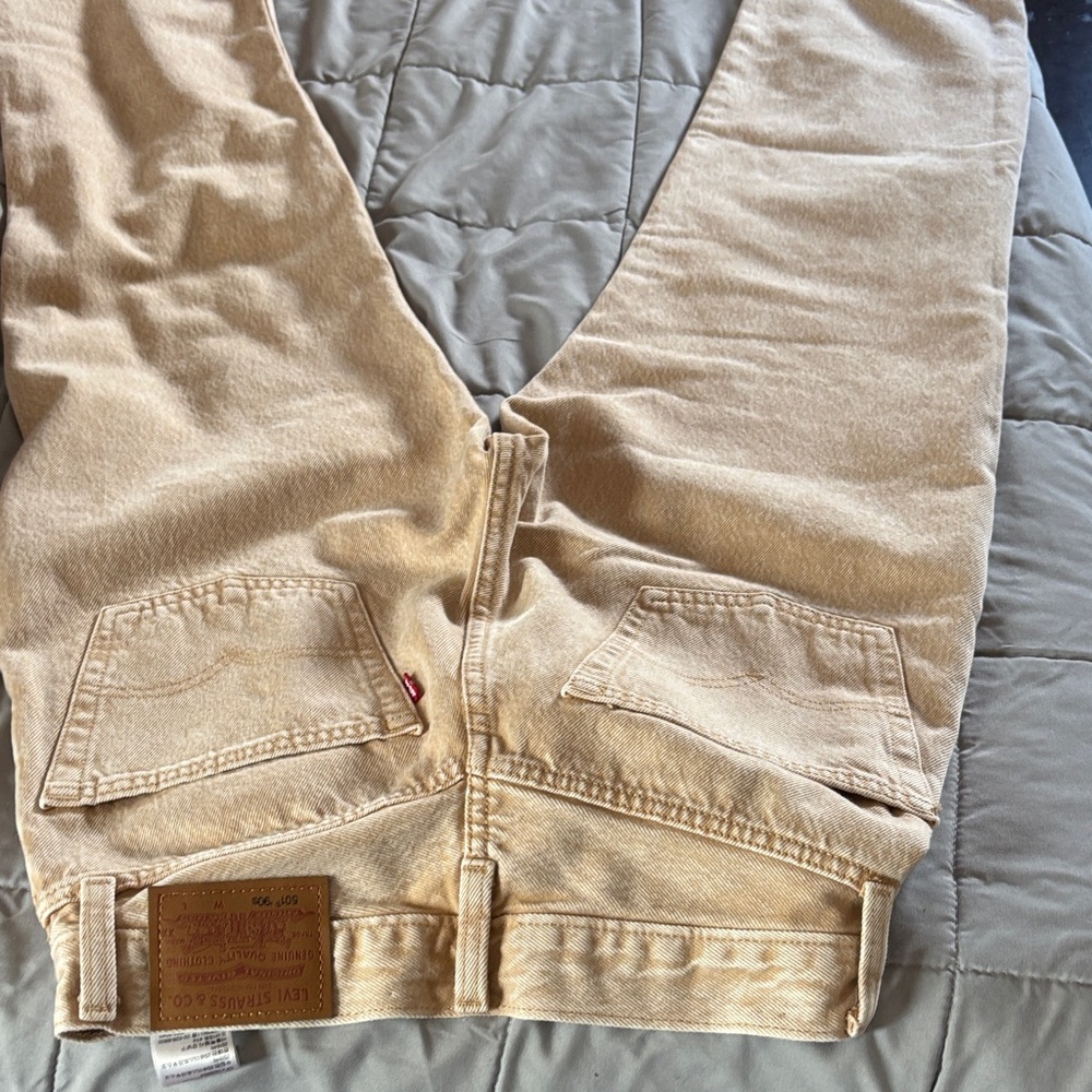 Levi's Jeans - Picture 6 of 11